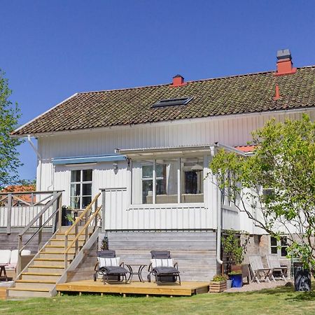 Rosenhill Bed & Breakfast Grebbestad Exterior foto