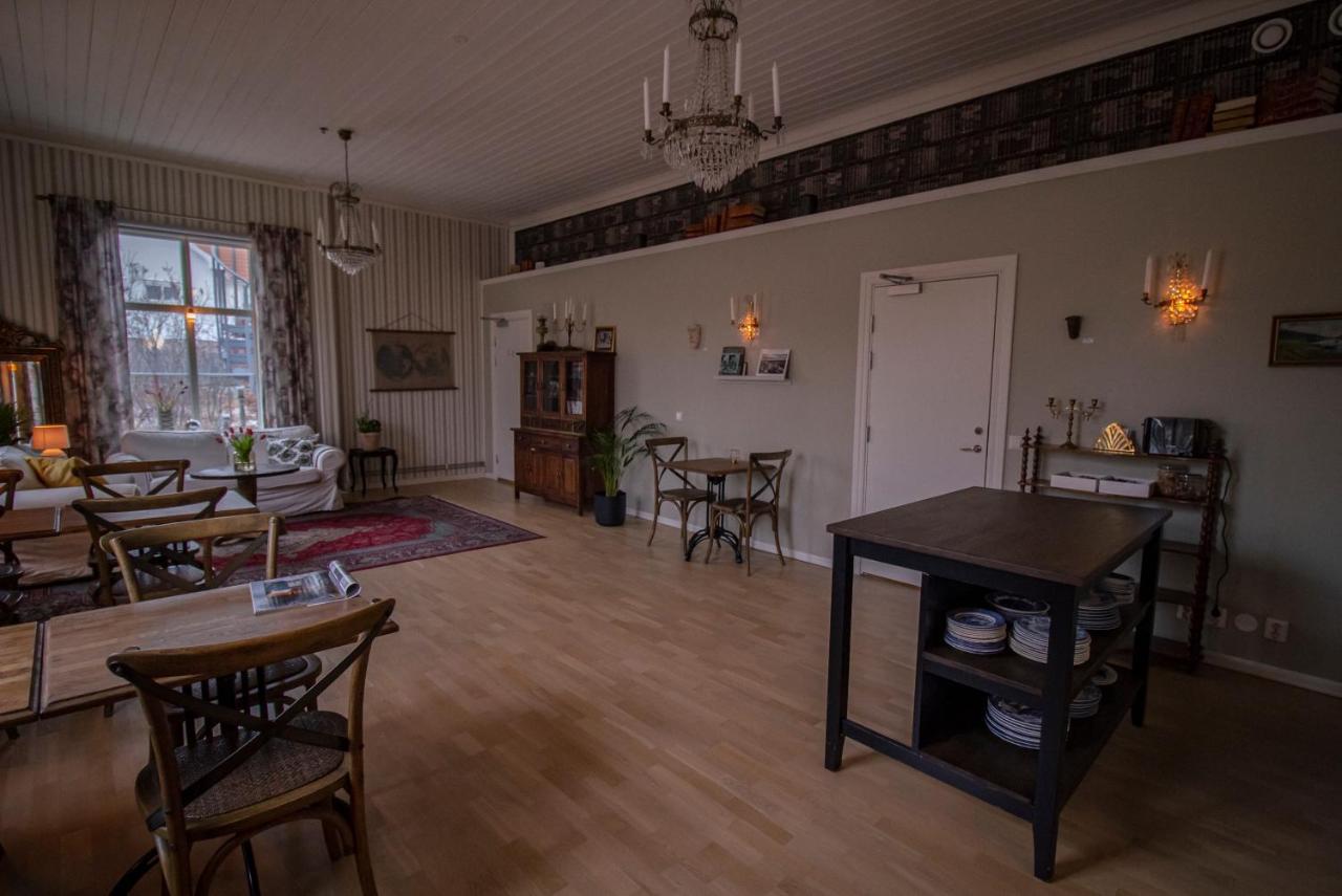 Rosenhill Bed & Breakfast Grebbestad Exterior foto