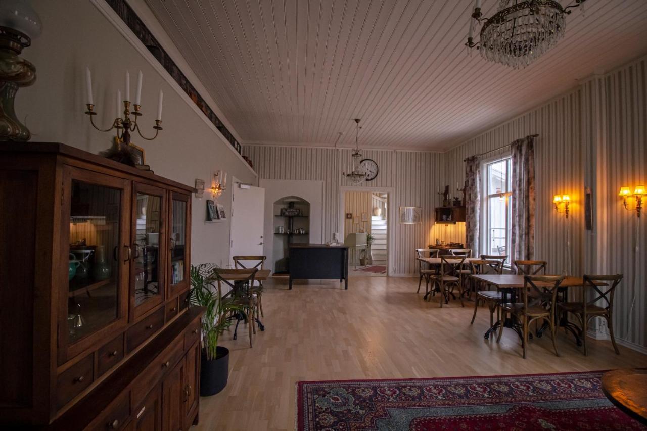Rosenhill Bed & Breakfast Grebbestad Exterior foto