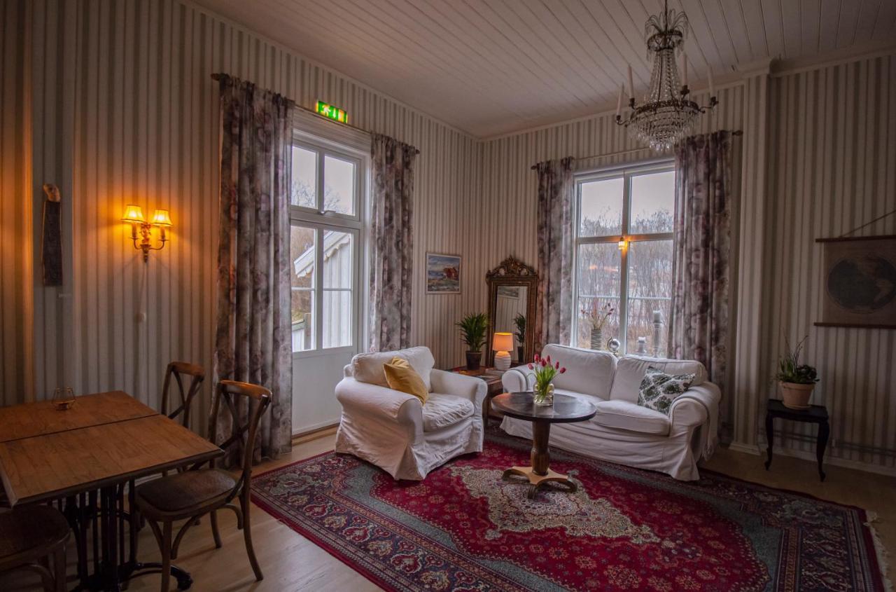 Rosenhill Bed & Breakfast Grebbestad Exterior foto