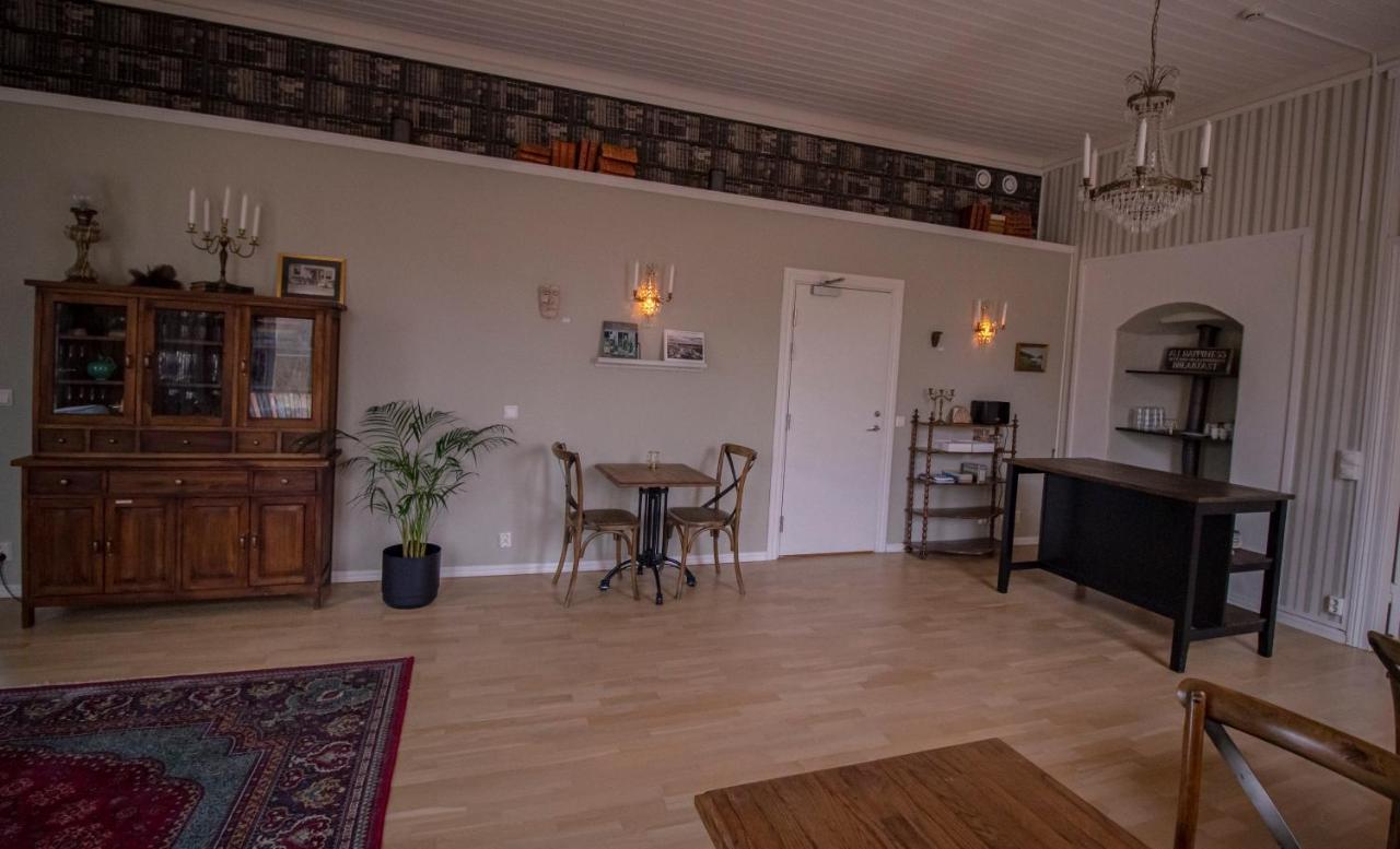 Rosenhill Bed & Breakfast Grebbestad Exterior foto