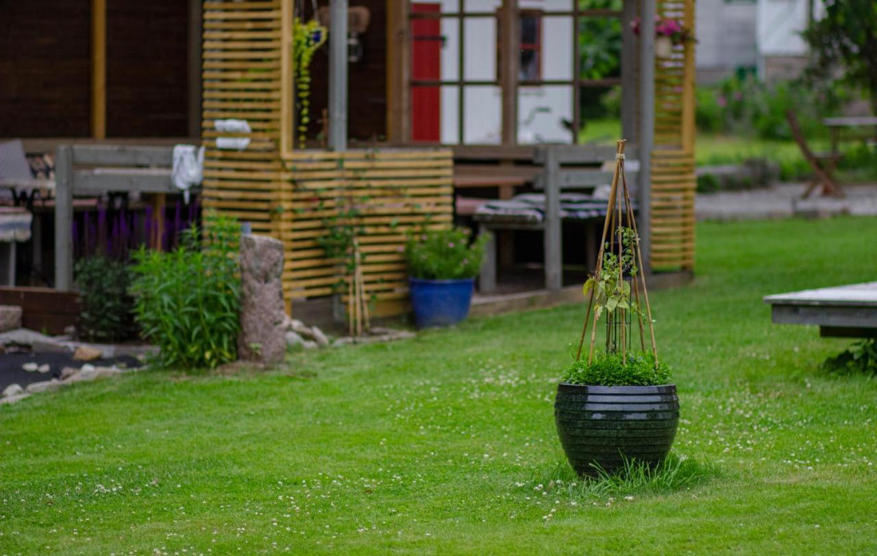 Rosenhill Bed & Breakfast Grebbestad Exterior foto
