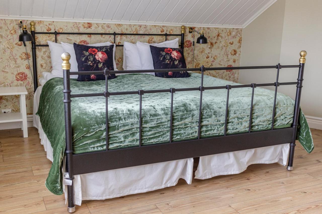 Rosenhill Bed & Breakfast Grebbestad Exterior foto
