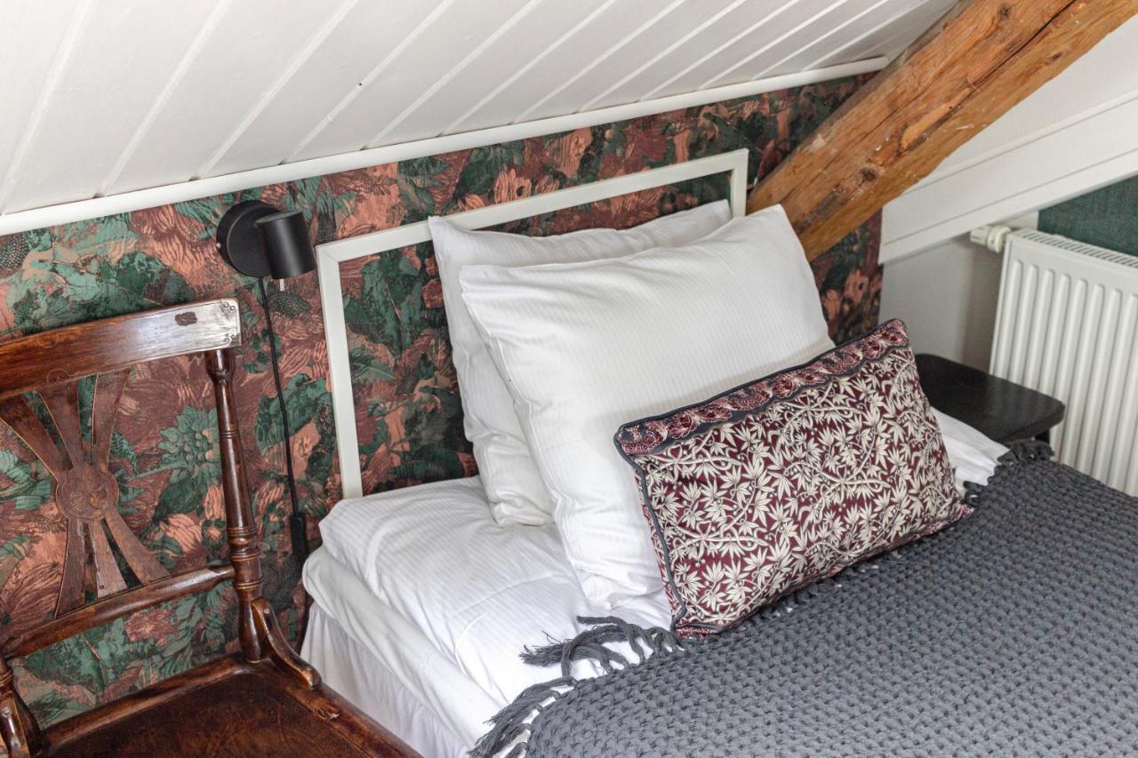 Rosenhill Bed & Breakfast Grebbestad Exterior foto