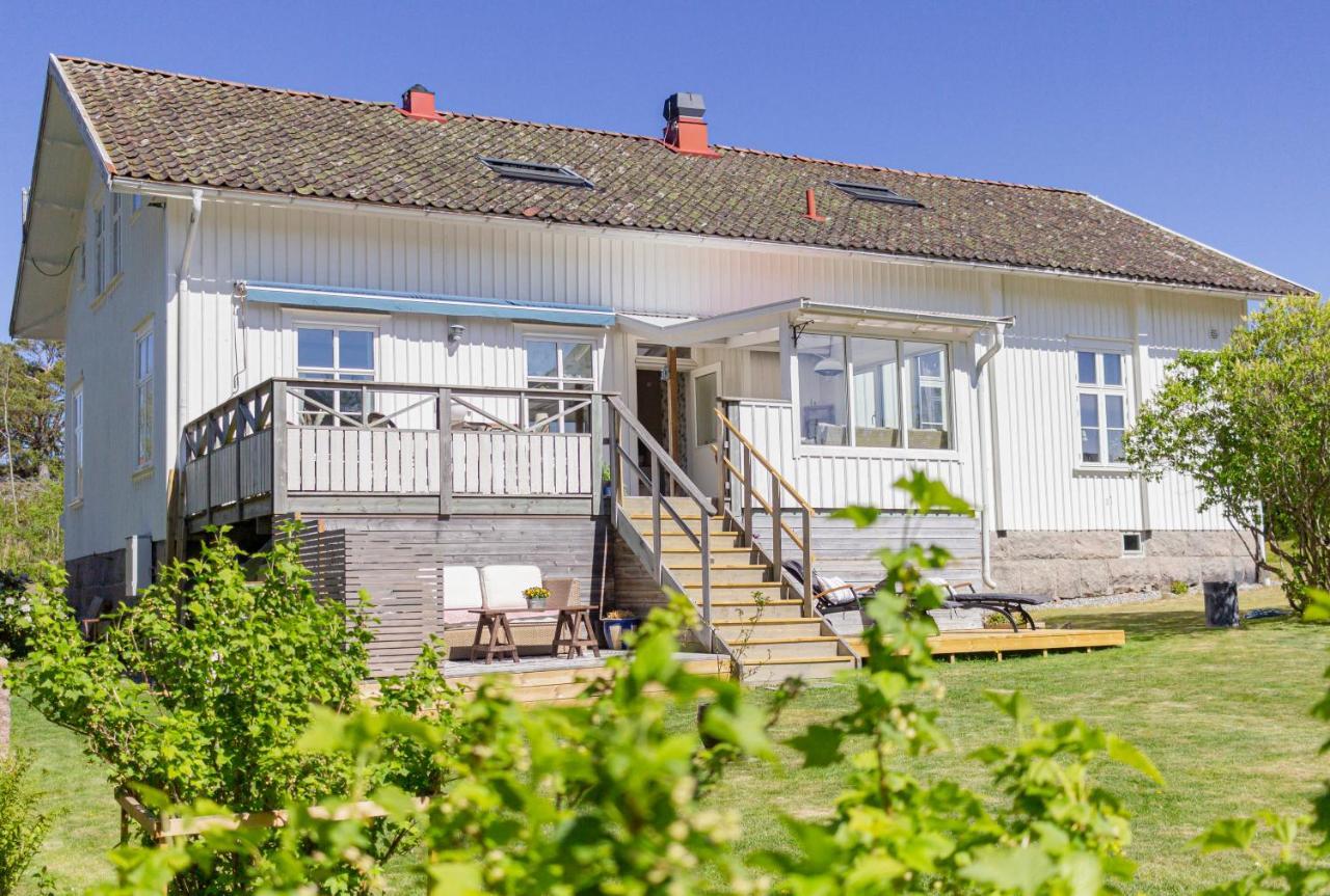 Rosenhill Bed & Breakfast Grebbestad Exterior foto