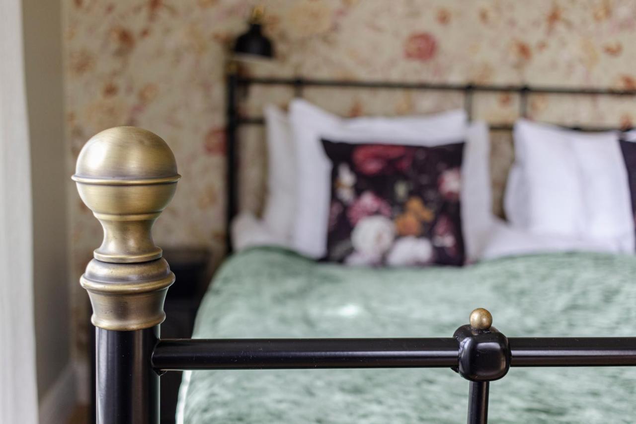 Rosenhill Bed & Breakfast Grebbestad Exterior foto
